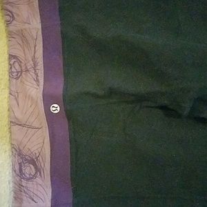 Lululemon yoga pants